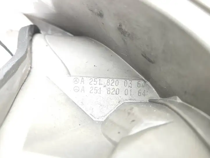 Mercedes-Benz R W251 (2005 - 2013) A2518200364 Задний фонарь в кузове — фото 4