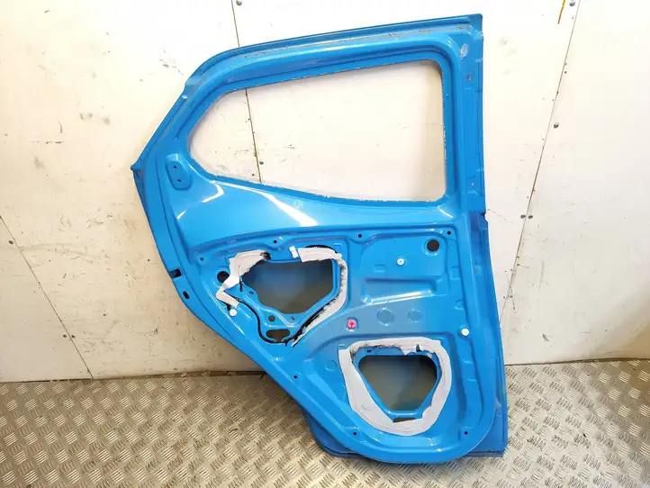 Toyota Aygo AB40 (2014 - 2018) Задняя дверь — фото 4