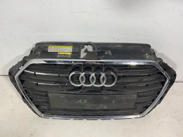 Audi A3/S3 8V (2016 - 2020) 8V3853651AA Верхняя решетка радиатора — фото 5