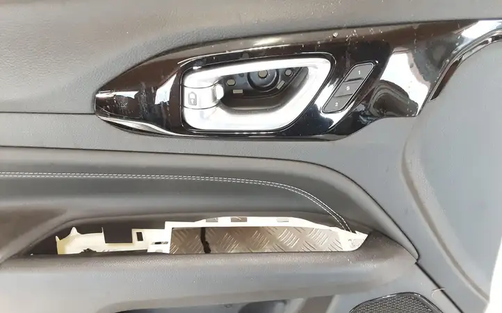 Jeep Compass (2017 - ) 00609759140 Обшивка передней двери — фото 6
