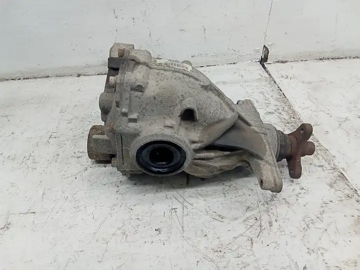 BMW 5 F10 F11 (2009 - 2016) 7584450 Задний редуктор — фото 1