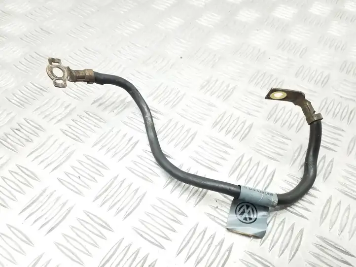 Skoda Rapid (NH) (2012 - 2019) 6R0971537G Плюсовой провод аккумулятора — фото 3
