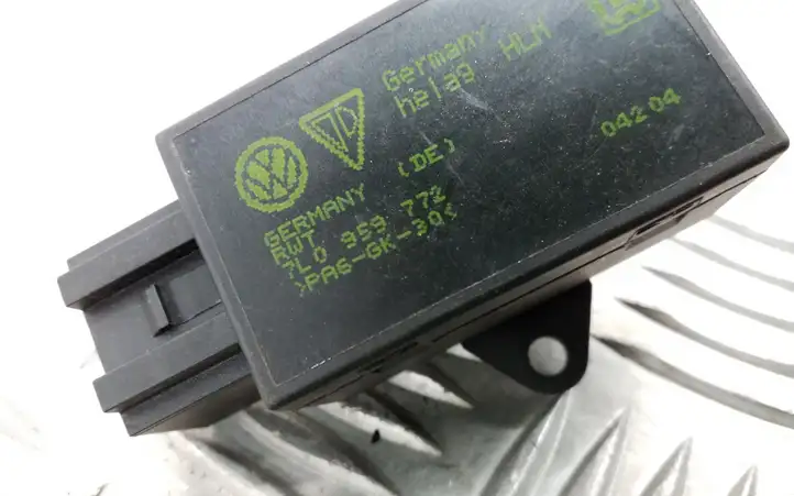 Volkswagen Touareg I (2002 - 2010) 7L0959722 Реле обогрева — фото 3