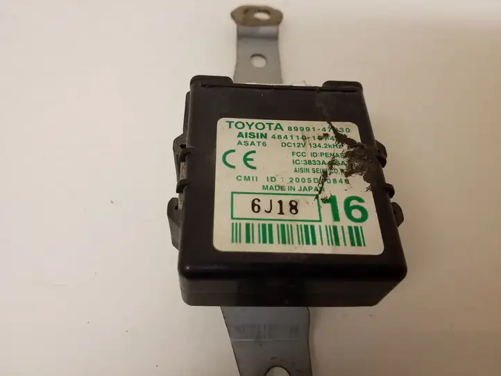 Toyota Prius (XW20) (2003 - 2009) 8999147030 Прочие блоки управления — фото 3
