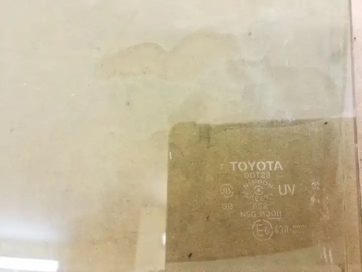Toyota Corolla E140 E150 (2007 - 2013) Стекло задней двери — фото 3