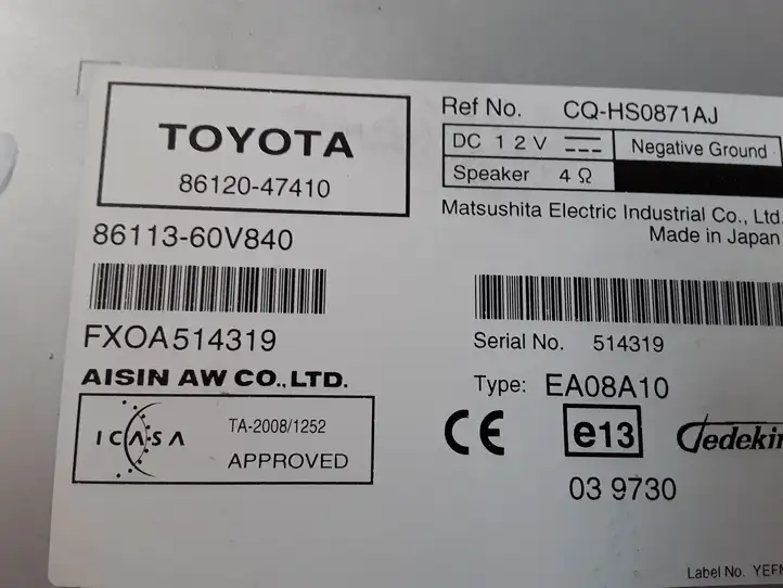 Toyota Prius (XW30) (2009 - 2015) 8612047410 Магнитола / мультимедийная система — фото 2