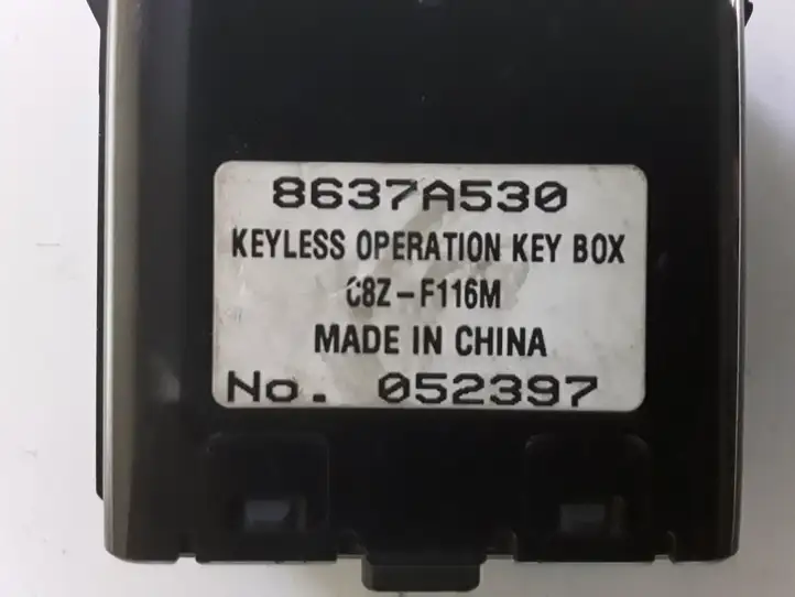Mitsubishi ASX (2017 - 2019) 8637A530 Считыватель ключа зажигания — фото 2
