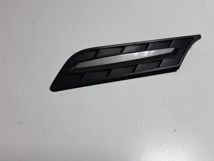 Suzuki Vitara (2014 - 2018) 7262154P0 Молдинг крыла — фото 1