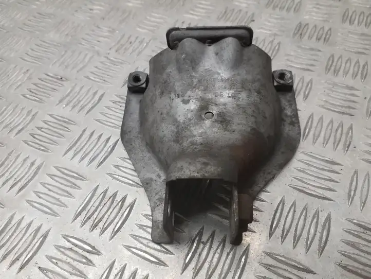 Audi A4 S4 B8 8K (2007 - 2011) 8K0399378S Кронштейн двигателя — фото 1