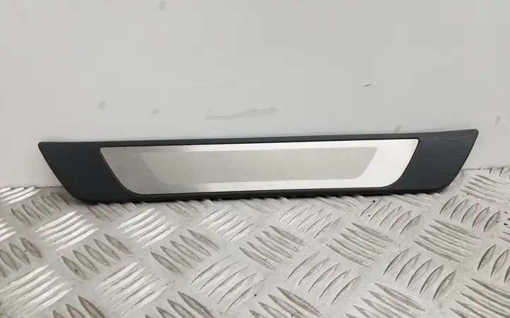 Volkswagen Jetta VI (2011 - 2018) Наружная отделка заднего порога — фото 1