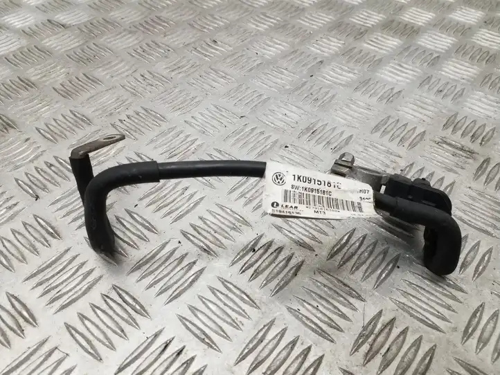 Audi A3/S3 8P (2008 - 2013) 1K0915181C Минусовой провод аккумулятора — фото 4