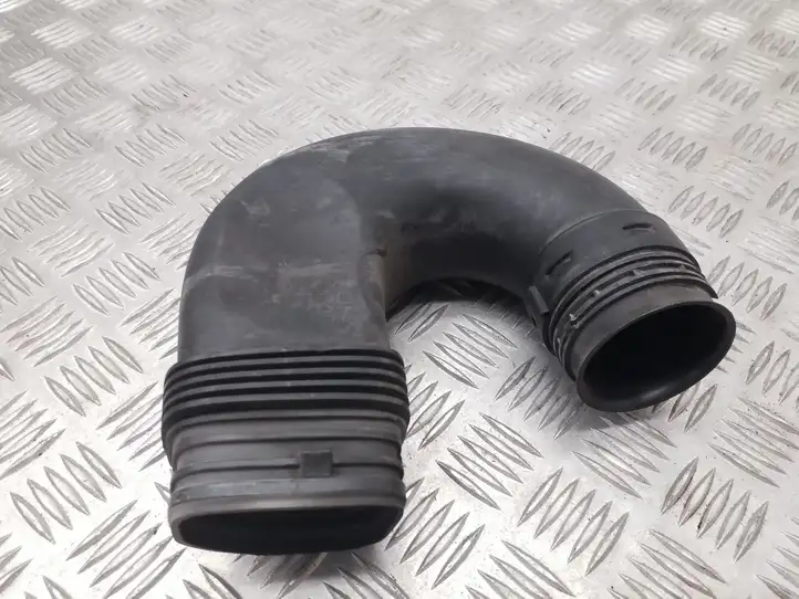 Audi A3/S3 8P (2004 - 2008) 1K0129618AN Детали воздухозаборника — фото 4