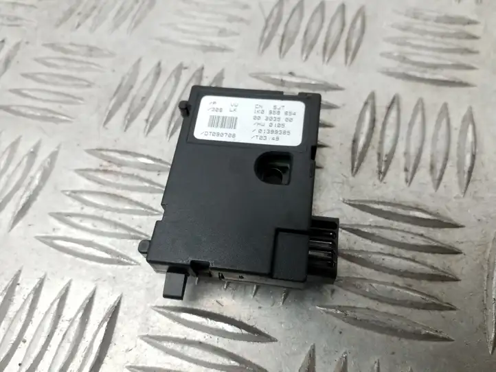 Audi A3/S3 8P (2004 - 2008) 1K0959654 Датчик угла поворота руля — фото 1
