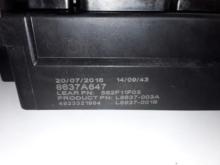 Mitsubishi ASX (2017 - 2019) 8637A647 Модуль комфорта — фото 3