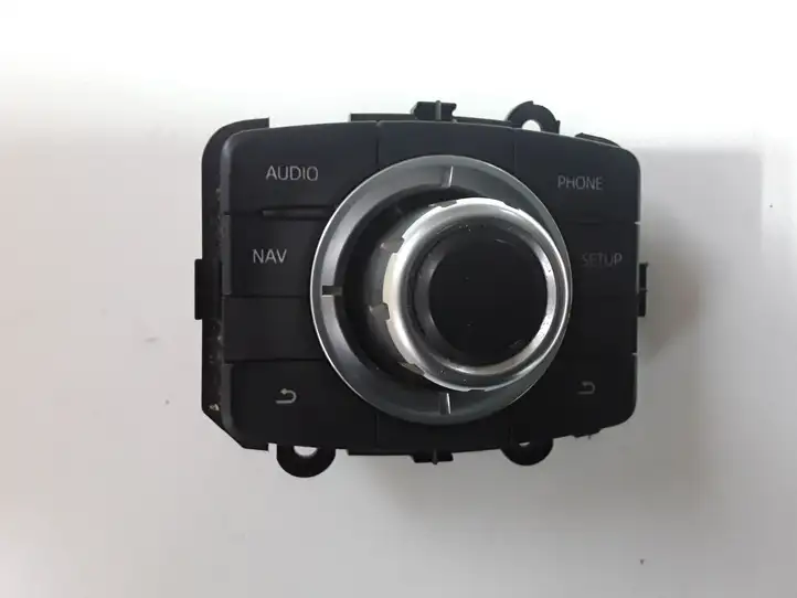 Mazda 6 (2012 - 2015) GKL166CMOB Контроллер мультимедийной системы — фото 1
