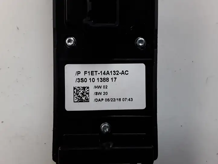 Ford Focus (2015 - 2019) F1ET14A132AC Блок кнопок стеклоподъемников — фото 2