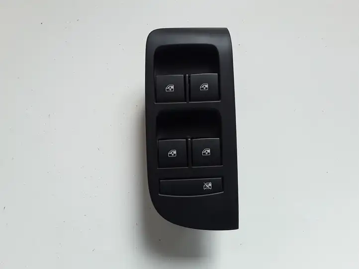 Opel Zafira C (2014 - 2016) 13305009 Блок кнопок стеклоподъемников — фото 1