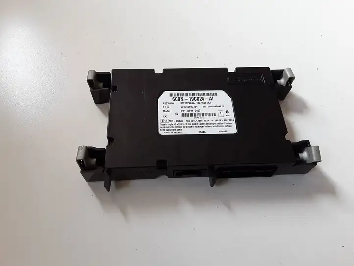 Land Rover Freelander 2 - LR2 (2006 - 2010) 6G9N19C024AL Bluetooth модуль — фото 1
