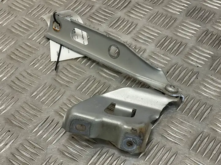 Audi A5 (2011 - 2016)  8T0323302 Петля (петли) капота