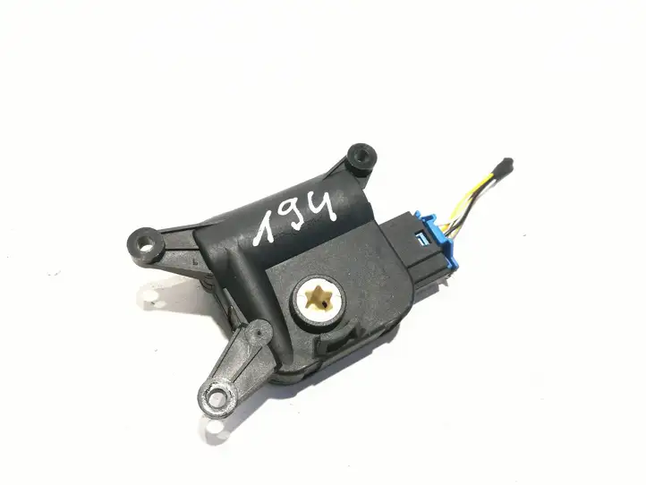 Audi TT TTS Mk2 (2006 - 2010) 1K0907511 Двигатель задвижки потока воздуха — фото 2