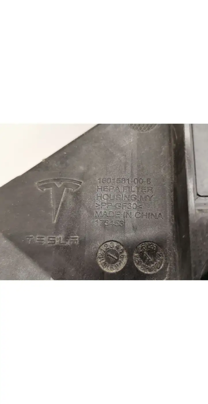 Tesla Model Y (2019 - 2024) 1495167-00-B Рама микрофильтра воздуха — фото 3