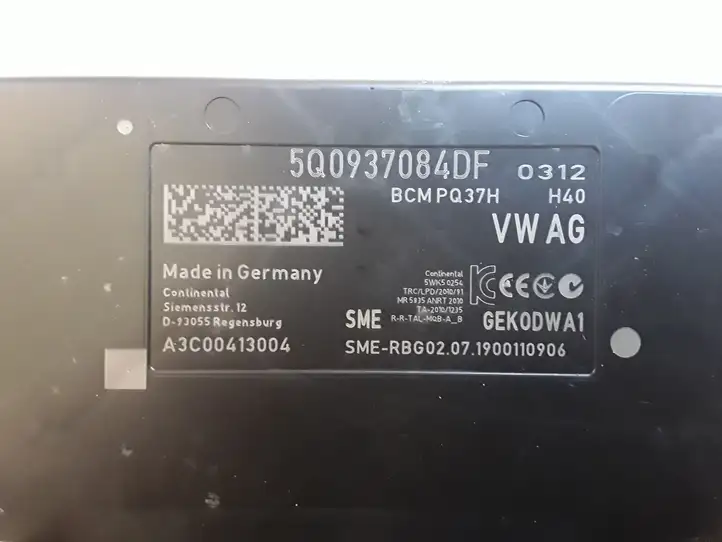 Volkswagen Golf VII (2013 - 2019) 5Q0937084DF Модуль комфорта — фото 2