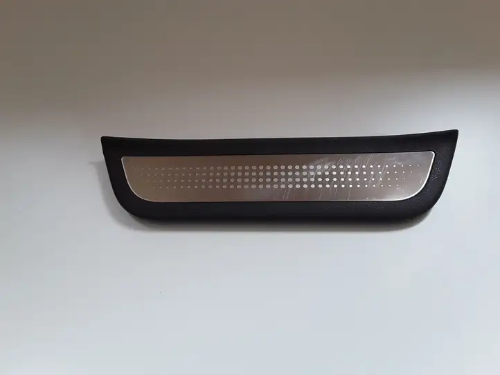 Hyundai Ioniq (2016 - ) 85887G2500 Внутренняя отделка заднего порога — фото 1
