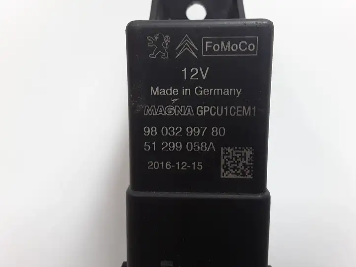 Ford Connect (2008 - 2018) 9803299780 Реле накала свечей — фото 3