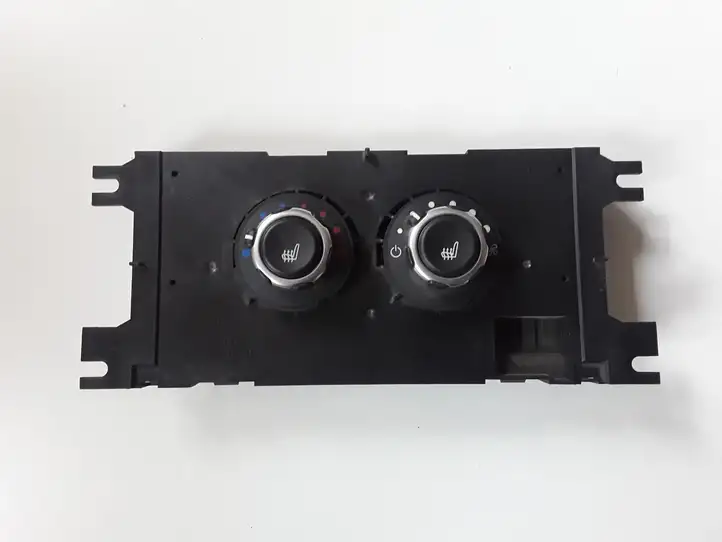Land Rover Range Rover Sport L320 (2005 - 2009) JFC500650 Включатель обогрева — фото 1