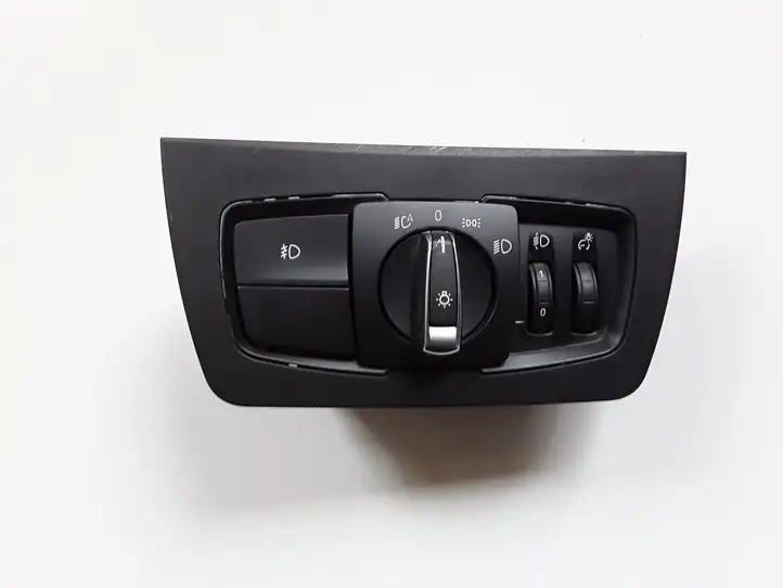BMW 3 F30 F35 F31 (2012 - 2018) 939394903 Включатель фонарей — фото 1
