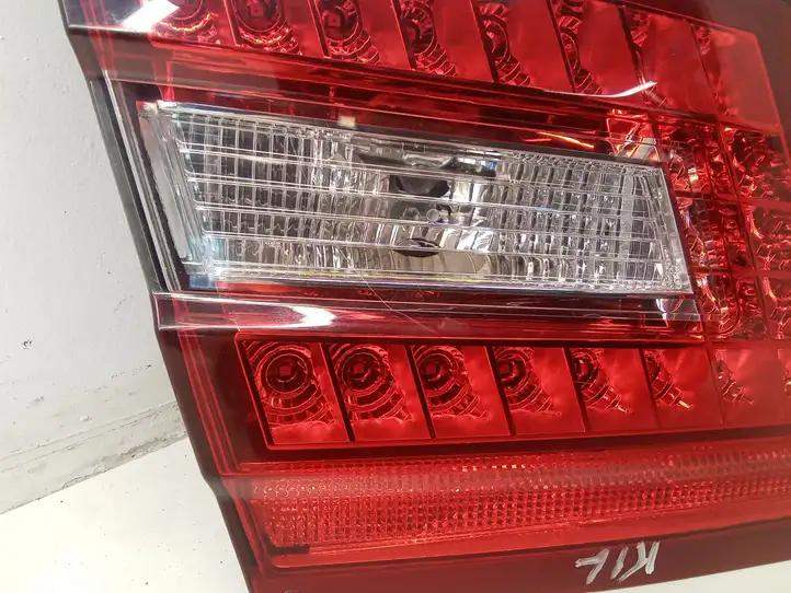 Mercedes-Benz E W212 (2009 - 2016) Задний фонарь в крышке багажника — фото 7