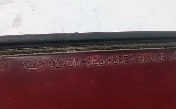 Kia Sorento (2002 - 2006) 927003E0 Дополнительный стоп фонарь — фото 3