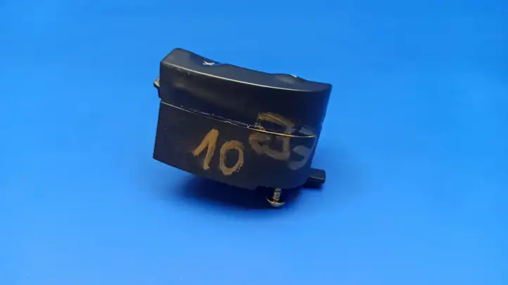 Mercedes-Benz C W203 (2000 - 2007) A2038216651 Кнопки на рулевом колесе — фото 3
