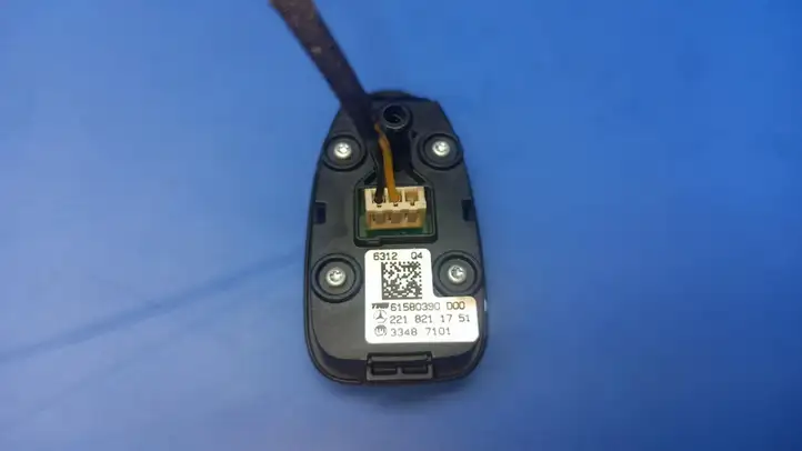 Mercedes-Benz S W221 (2005 - 2013) 2218211751 Кнопки на рулевом колесе — фото 5