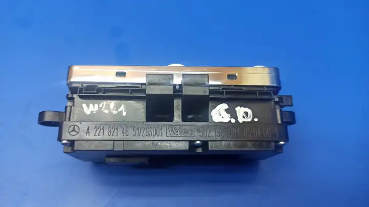 Mercedes-Benz S W221 (2005 - 2013) A2218214651 Блок кнопок стеклоподъемников — фото 9
