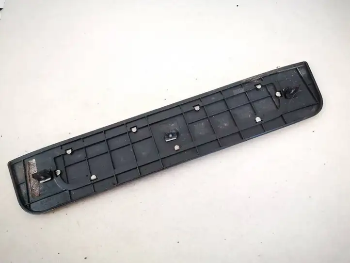 Hyundai Santa Fe (2005 - 2009) 858752b000 Внутренняя отделка переднего порога — фото 2