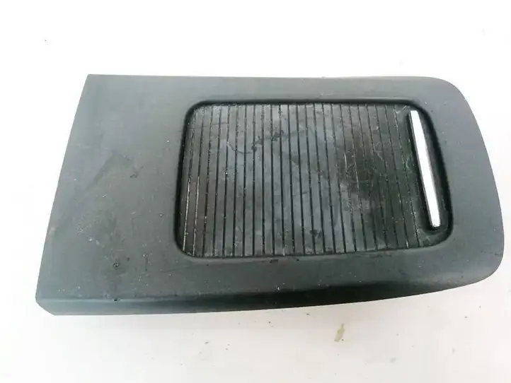 BMW 3 E90 E91 (2005 - 2012) 5116696094 Вещевой ящик — фото 1