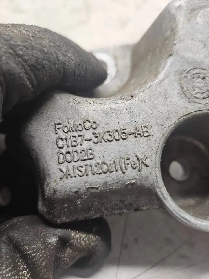 Ford Fiesta (2013 - 2017) C1B73K305AB Соединительная муфта — фото 4