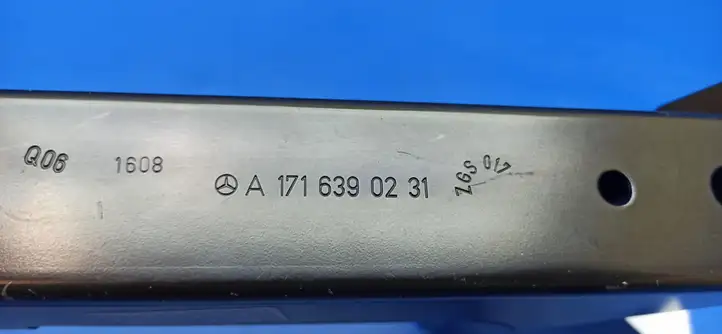 Mercedes-Benz SLK R171 (2005 - 2011) A1716390231 Прочие детали салона — фото 6