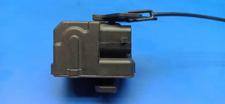 Mercedes-Benz C W204 (2007 - 2014) A2048990050 Замок крышки топливного бака — фото 7