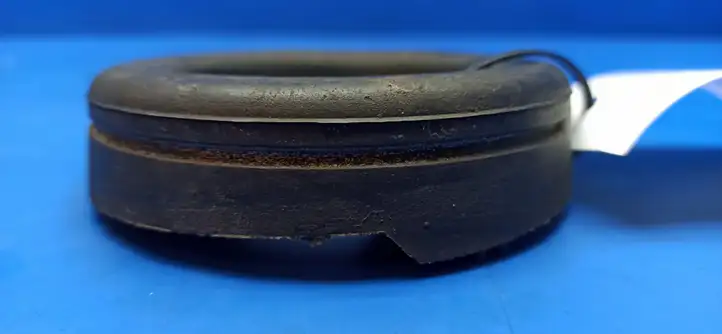 Mercedes-Benz C W204 (2007 - 2014) A2103250284 Резиновая опора пружины — фото 2