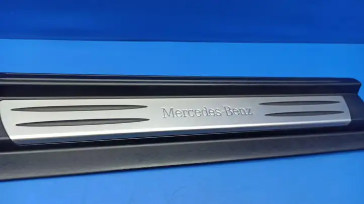 Mercedes-Benz SLK R171 (2005 - 2011) 1716800235 Внутренняя отделка переднего порога — фото 4