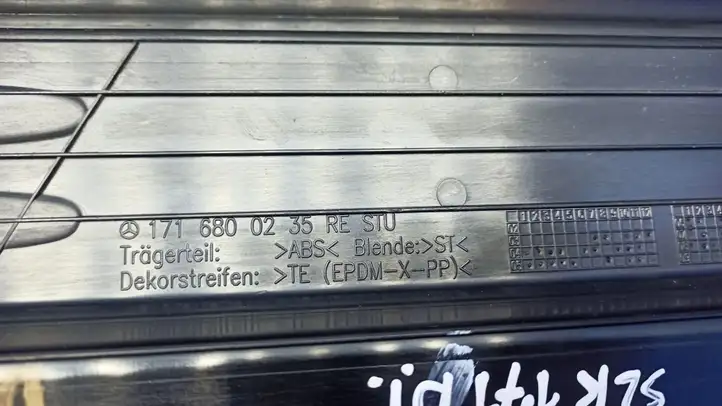 Mercedes-Benz SLK R171 (2005 - 2011) 1716800235 Внутренняя отделка переднего порога — фото 9