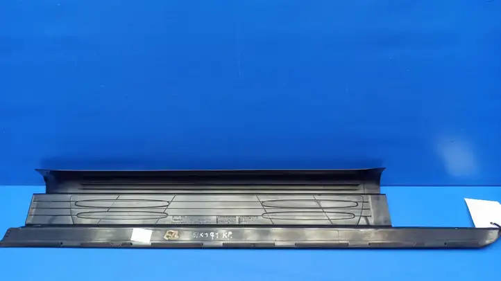 Mercedes-Benz SLK R171 (2005 - 2011) 1716800135 Внутренняя отделка переднего порога — фото 6