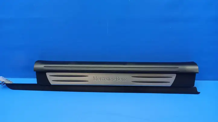 Mercedes-Benz SLK R171 (2005 - 2011) 1716800135 Внутренняя отделка переднего порога — фото 11
