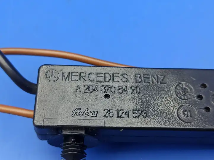 Mercedes-Benz E C207 W207 (2009 - 2017) A2048708490 Усилитель антенны — фото 9