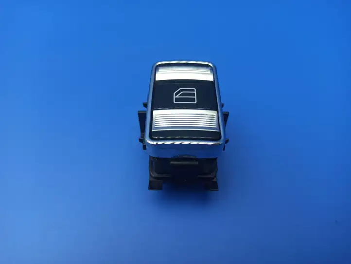 Mercedes-Benz S W221 (2005 - 2013) A2218201710 Блок кнопок стеклоподъемников — фото 1