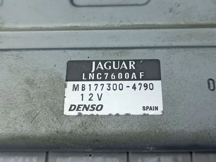 Jaguar XJ X308 (1998 - 2002) LNC7600AF Модуль управления кондиционером — фото 10