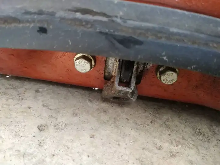 Nissan Note (E11) (2006 - 2014) Ограничитель двери — фото 2