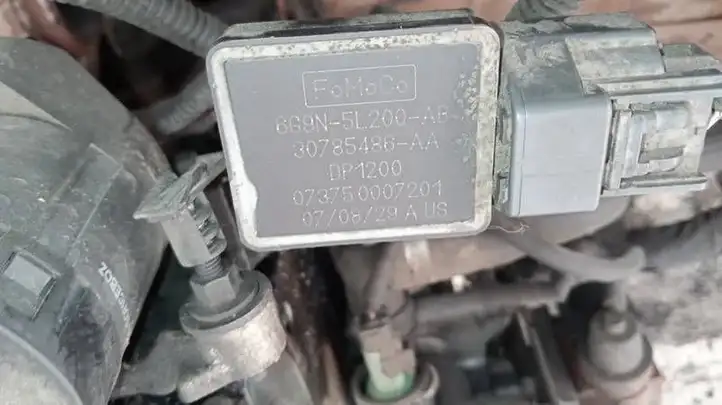 Volvo V70 (2007 - 2013) 6G9N5L200AB Датчик давления выхлопных газов — фото 3